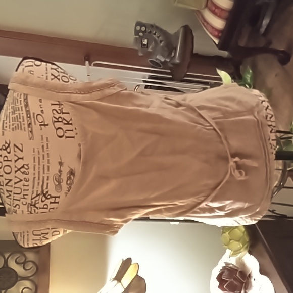 Women's gently used Shoreline embroidered top size medium - Picture 4 of 6